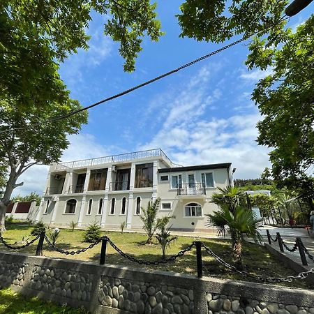House On Moryakov 55 Aparthotel Chakvi Bagian luar foto