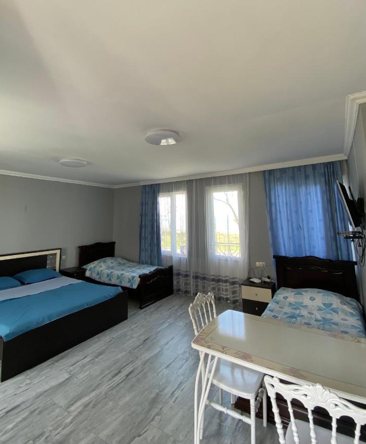 House On Moryakov 55 Aparthotel Chakvi Ruang foto