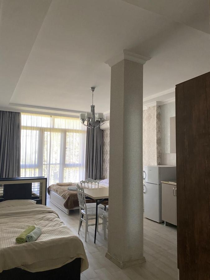 House On Moryakov 55 Aparthotel Chakvi Bagian luar foto