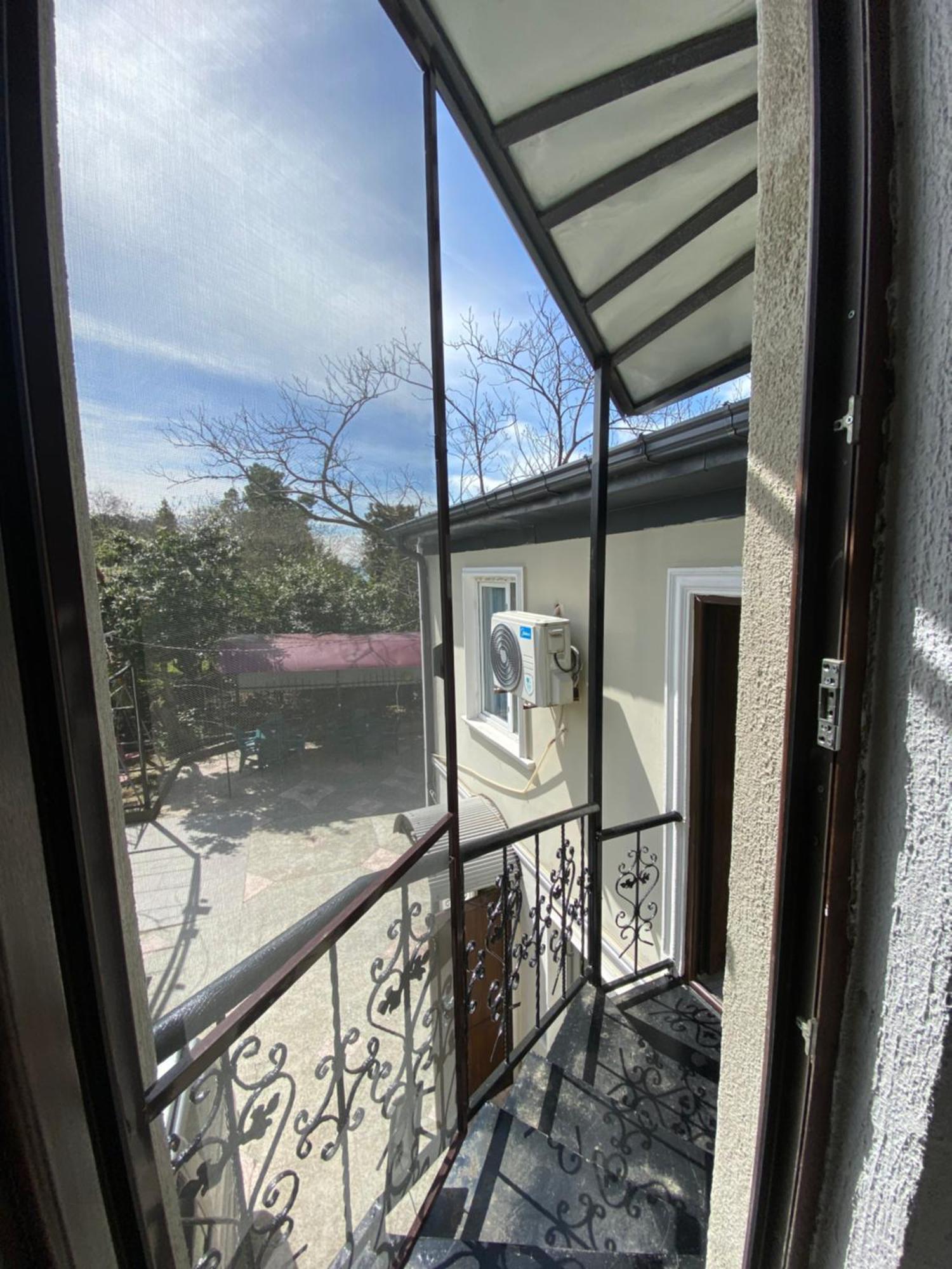 House On Moryakov 55 Aparthotel Chakvi Ruang foto