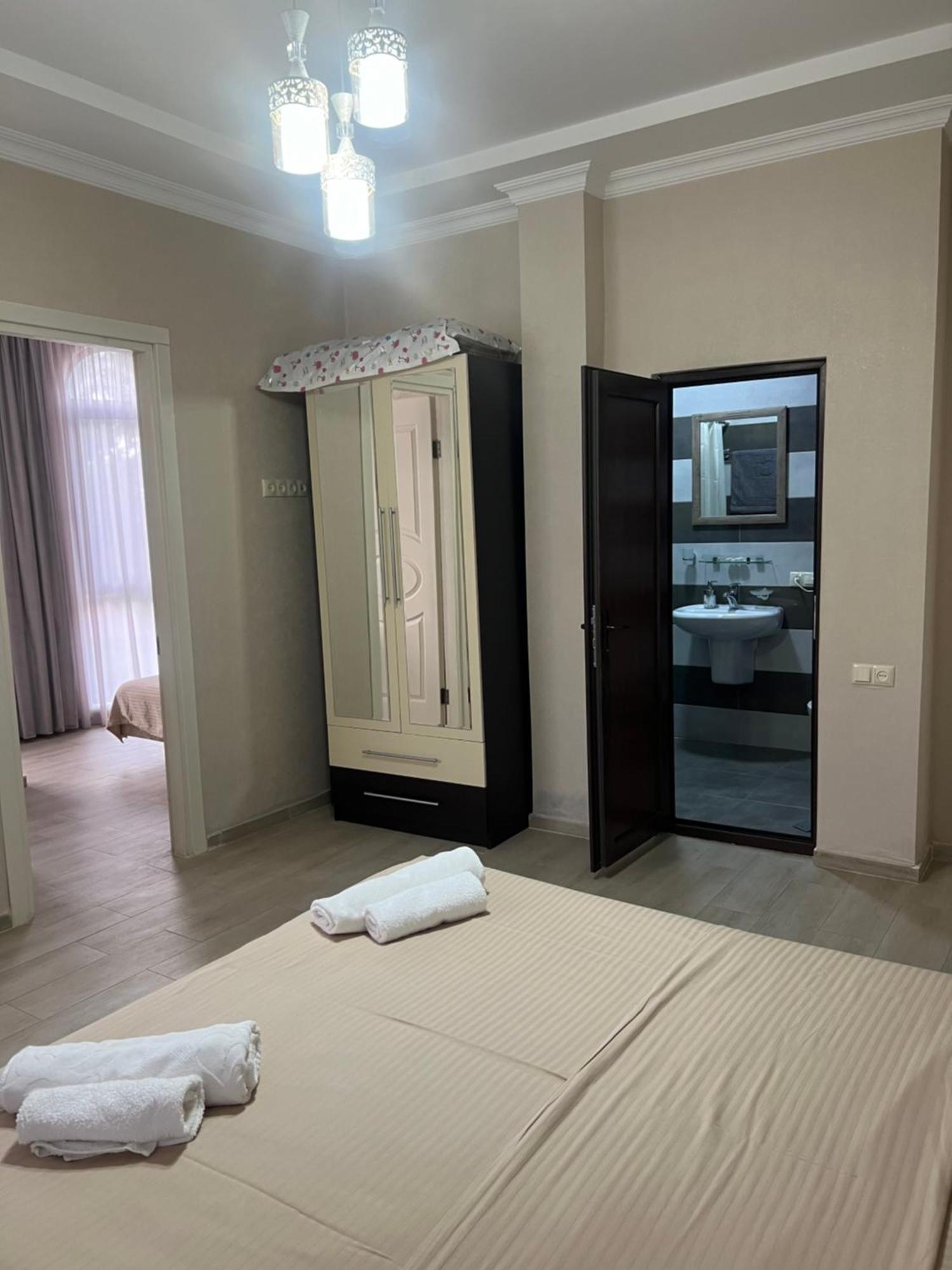 House On Moryakov 55 Aparthotel Chakvi Bagian luar foto