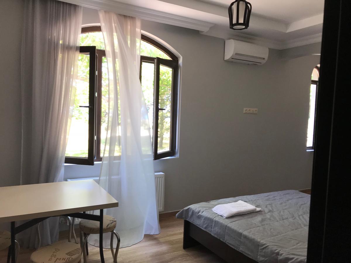 House On Moryakov 55 Aparthotel Chakvi Bagian luar foto